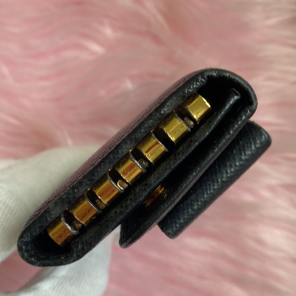 🖤✨ Prada Logo Saffiano Leather Ribbon Key Holder - Picture 3 of 11